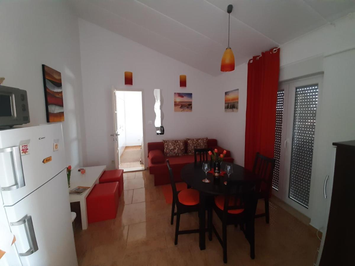 Apartment Enis Барбарига Екстериор снимка